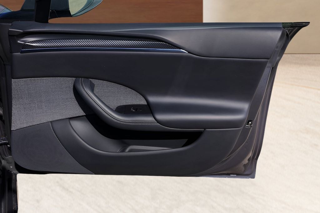 2022 Tesla Model S Plaid