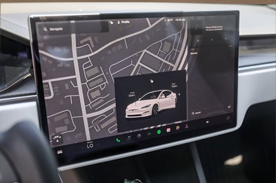 2022 Tesla Model S Plaid