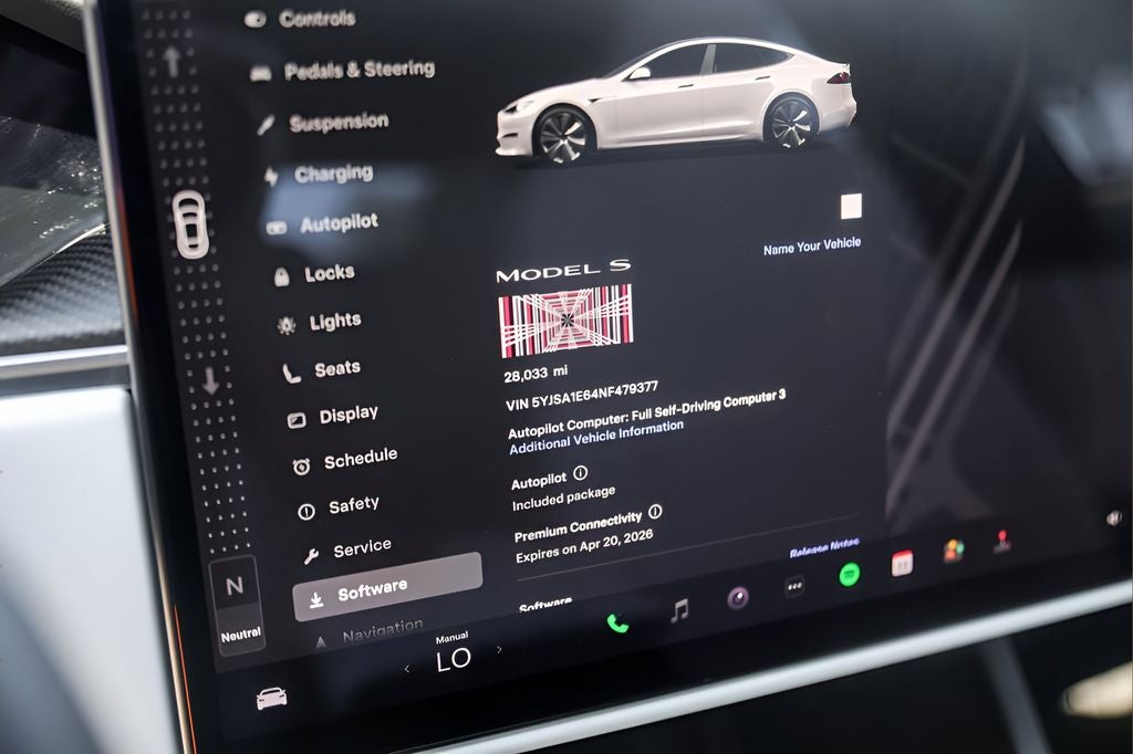 2022 Tesla Model S Plaid