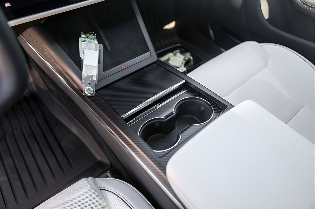 2022 Tesla Model S Plaid