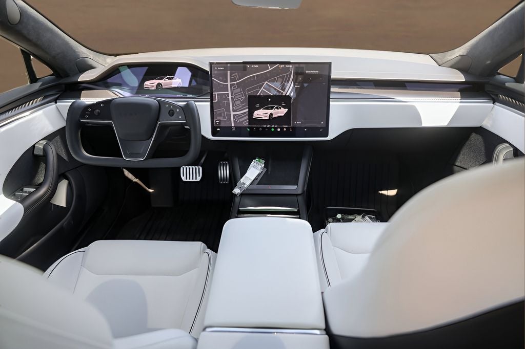 2022 Tesla Model S Plaid