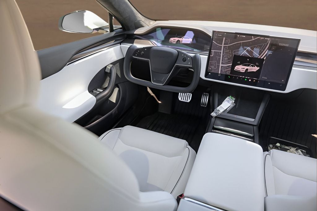2022 Tesla Model S Plaid