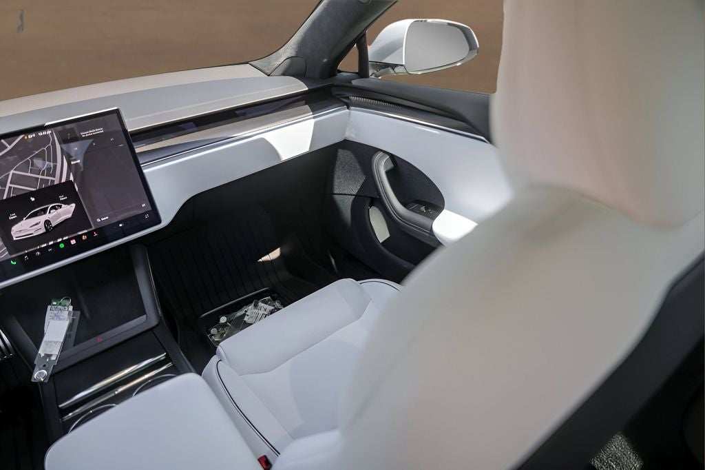 2022 Tesla Model S Plaid