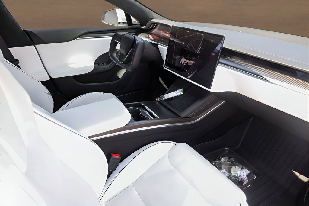 2022 Tesla Model S Plaid