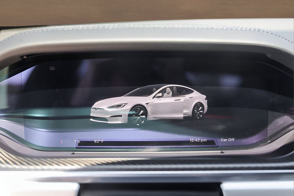 2022 Tesla Model S Plaid