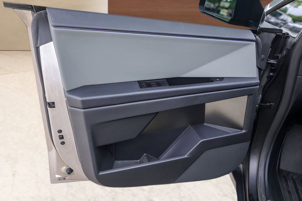 2024 Tesla Cybertruck Cyberbeast