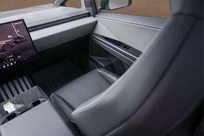 2024 Tesla Cybertruck Cyberbeast