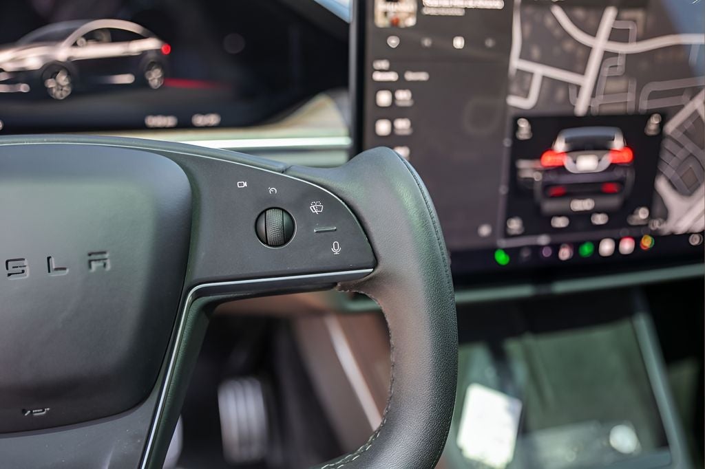 2022 Tesla Model X Base