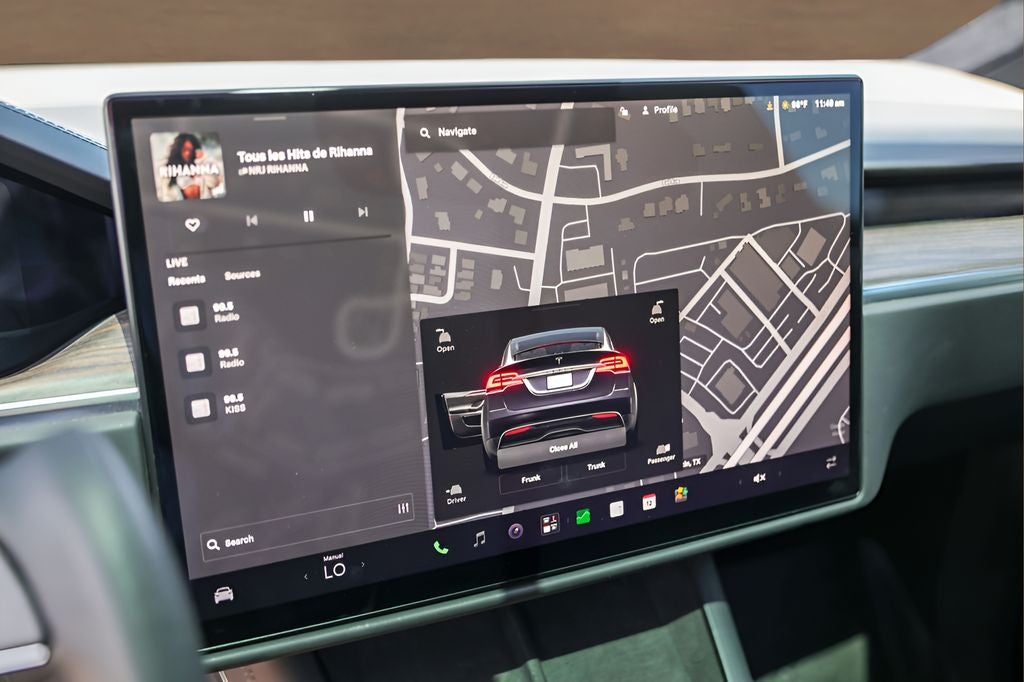 2022 Tesla Model X Base