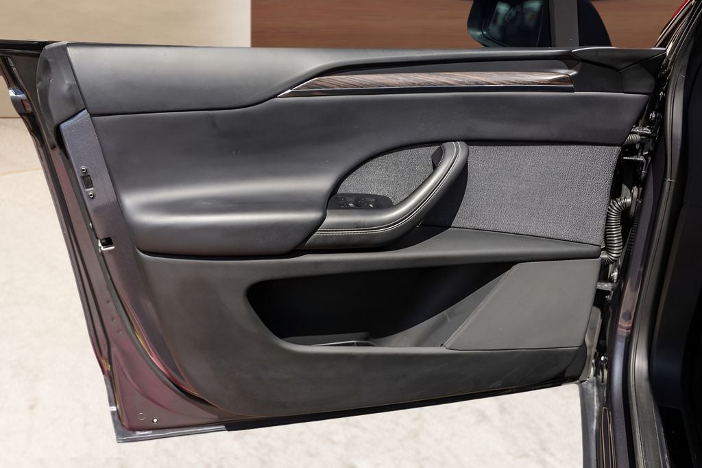 2022 Tesla Model X Base