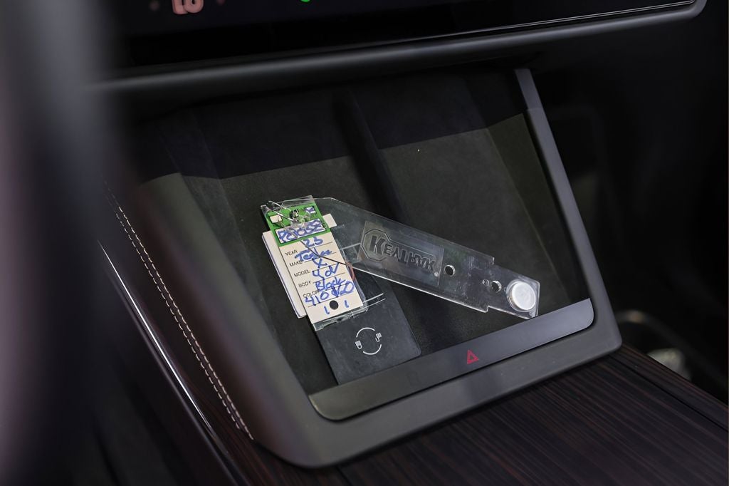 2023 Tesla Model X Standard Range