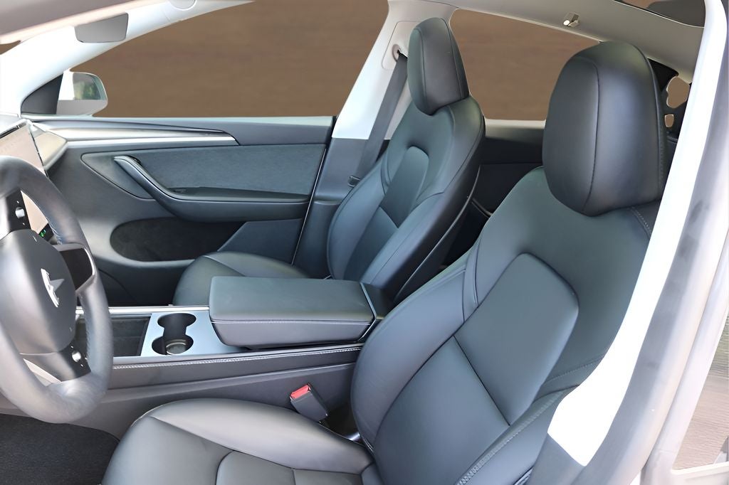 2025 Tesla Model Y Performance