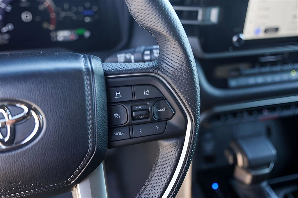 2025 Toyota Sequoia SR5