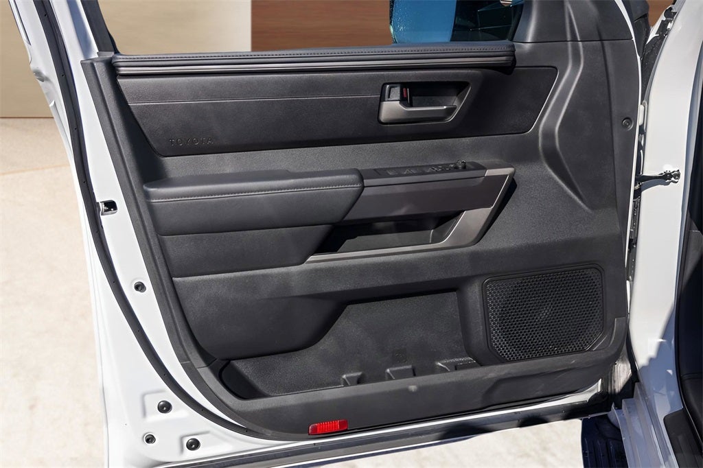 2025 Toyota Sequoia SR5