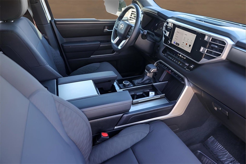 2025 Toyota Sequoia SR5