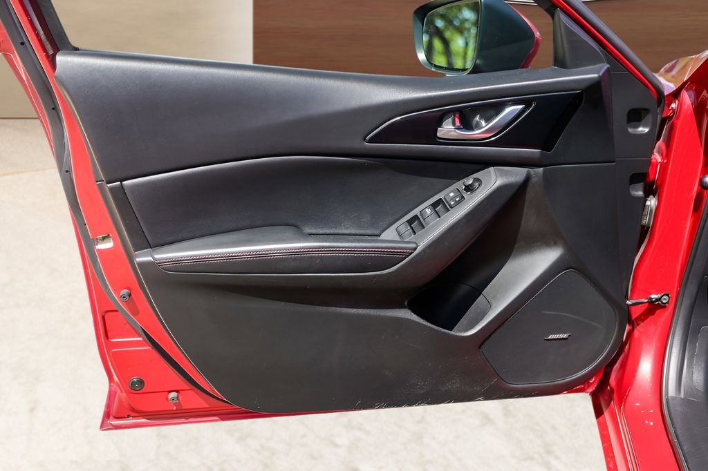 2015 Mazda Mazda3 s Touring Base