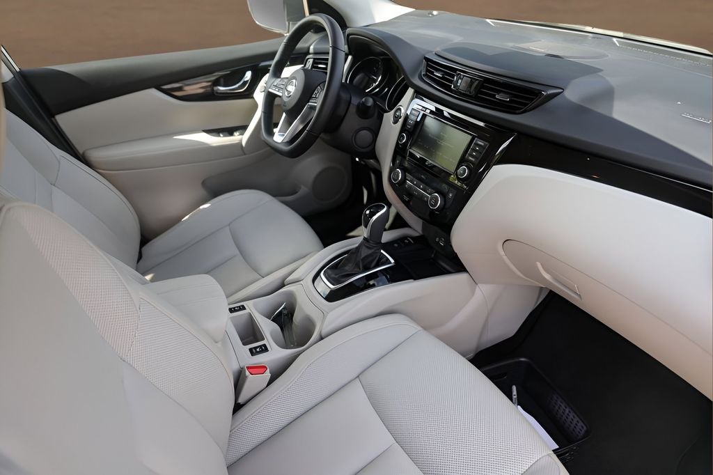 2022 Nissan Rogue Sport SL