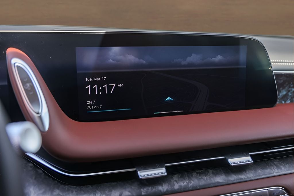 2025 Genesis G90 3.5T e-SC