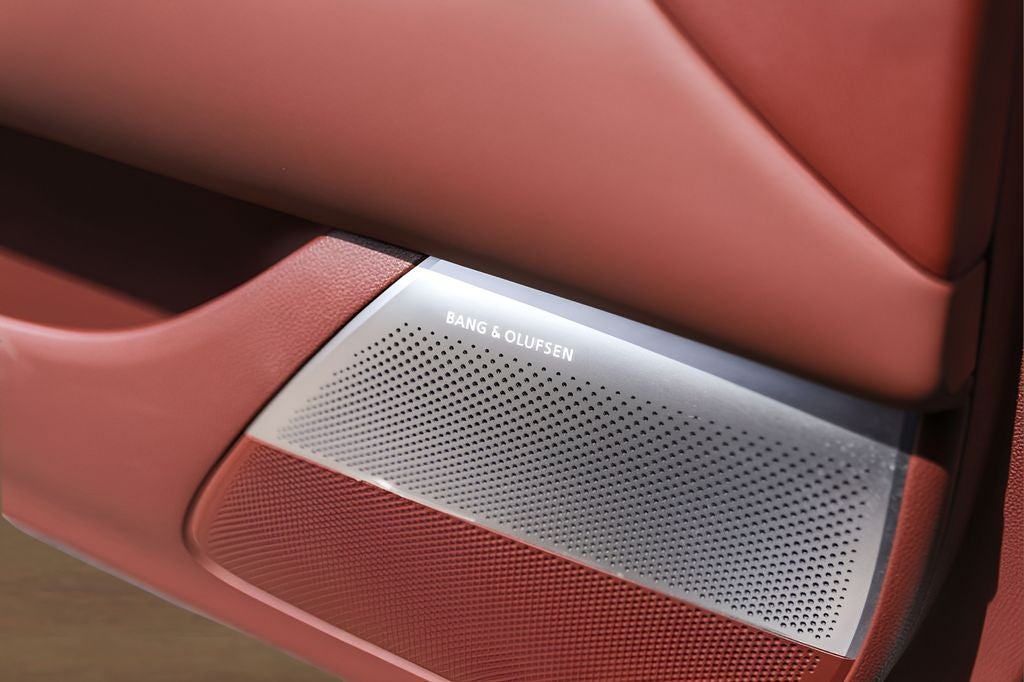 2025 Genesis G90 3.5T e-SC