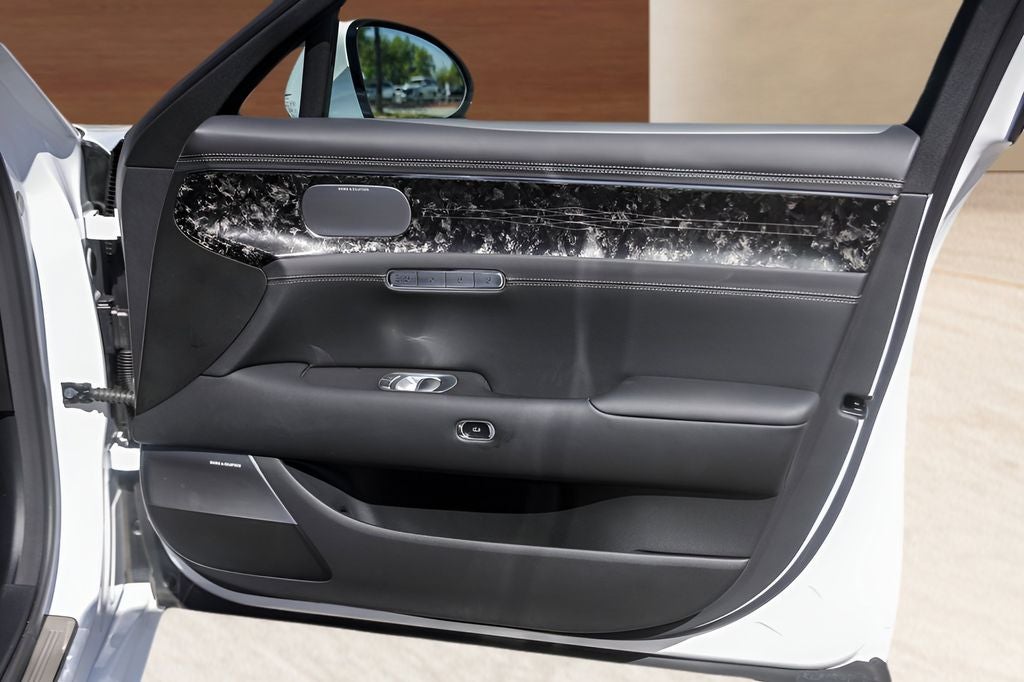 2025 Genesis G90 3.5T e-SC