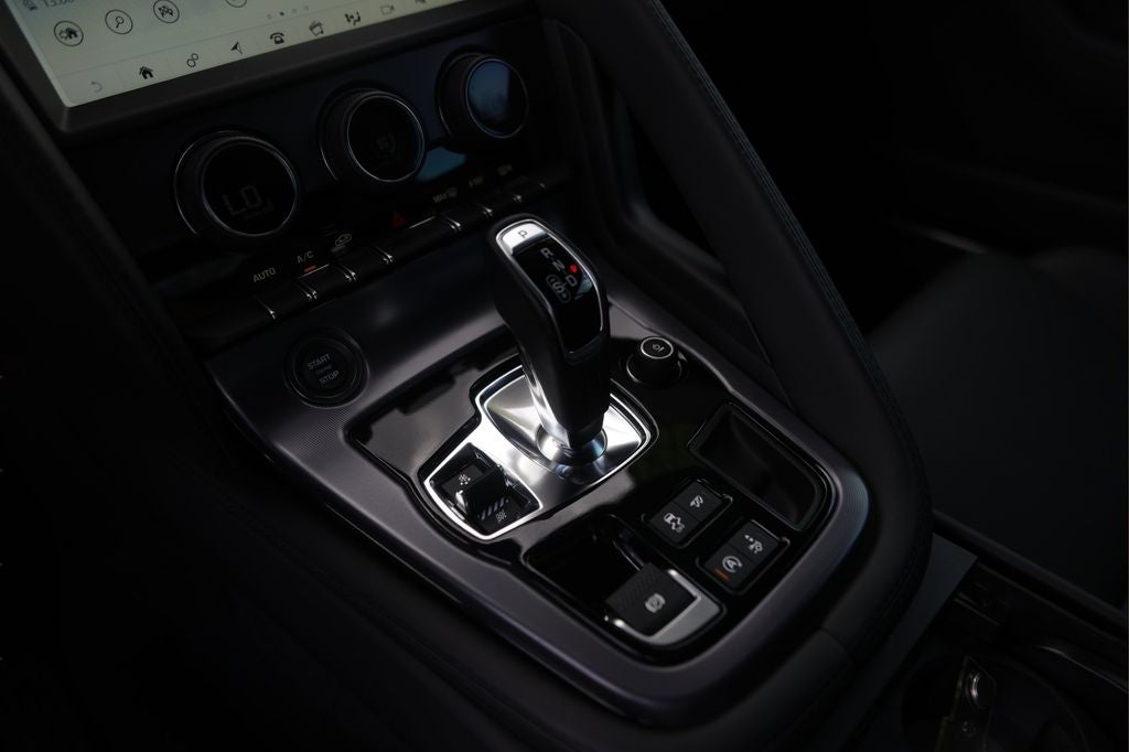 2023 Jaguar F-TYPE R