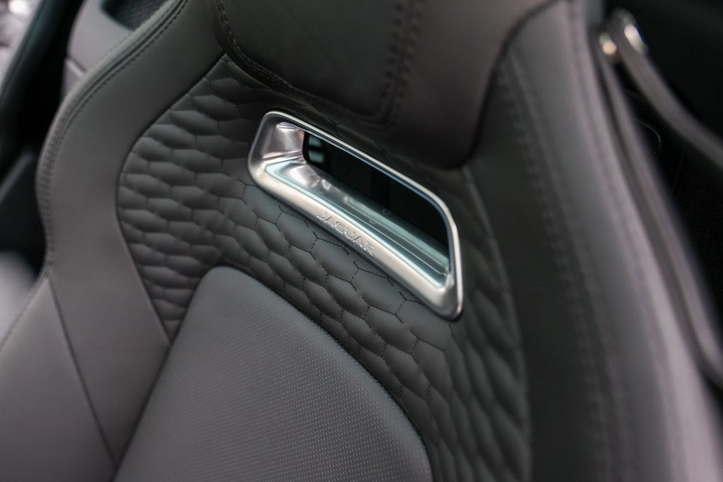 2023 Jaguar F-TYPE R