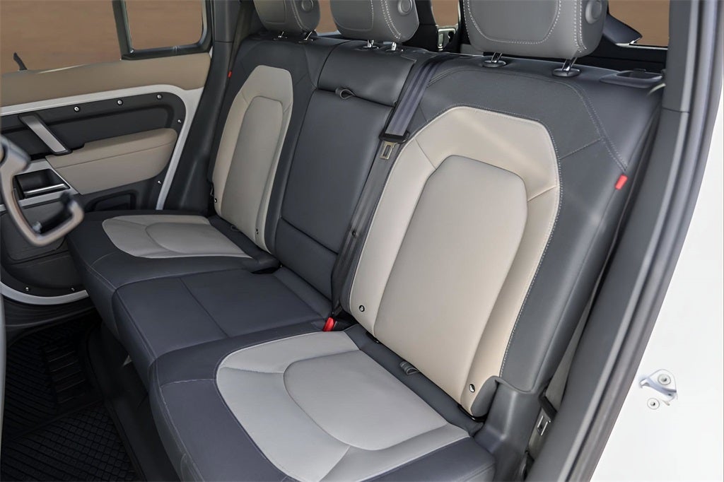 2024 Land Rover Defender 110 X-Dynamic SE