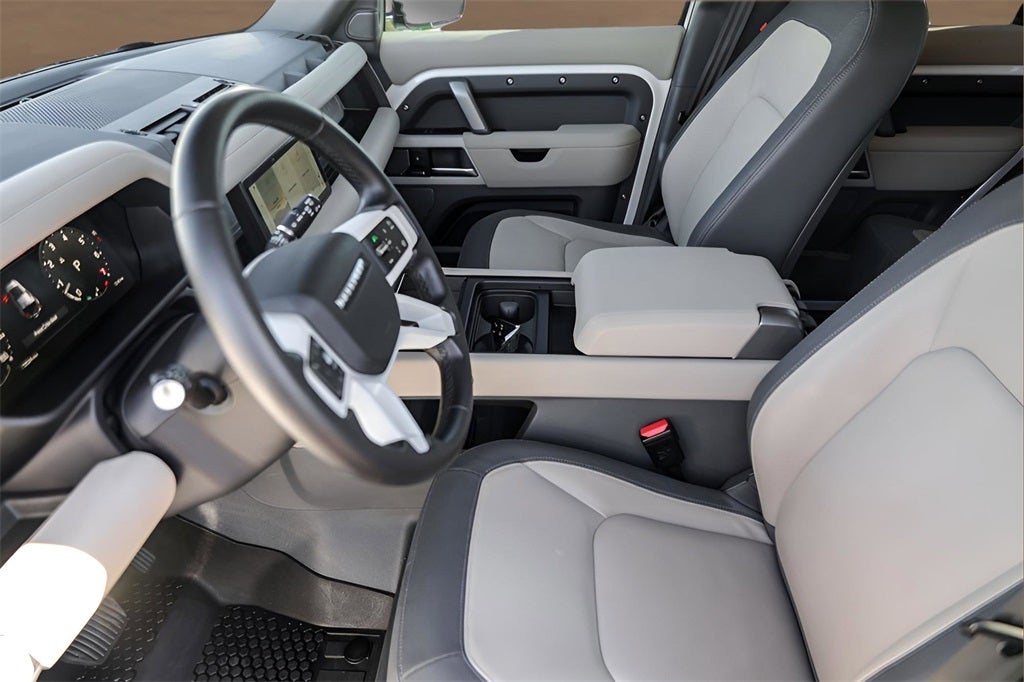 2024 Land Rover Defender 110 X-Dynamic SE