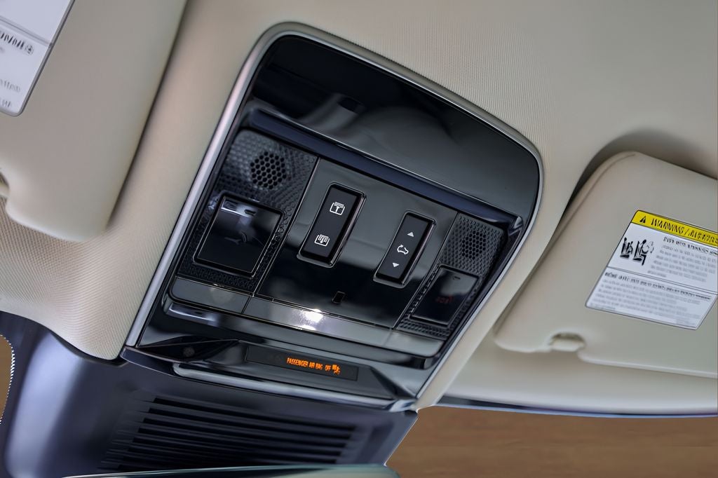 2023 Land Rover Range Rover SE LWB
