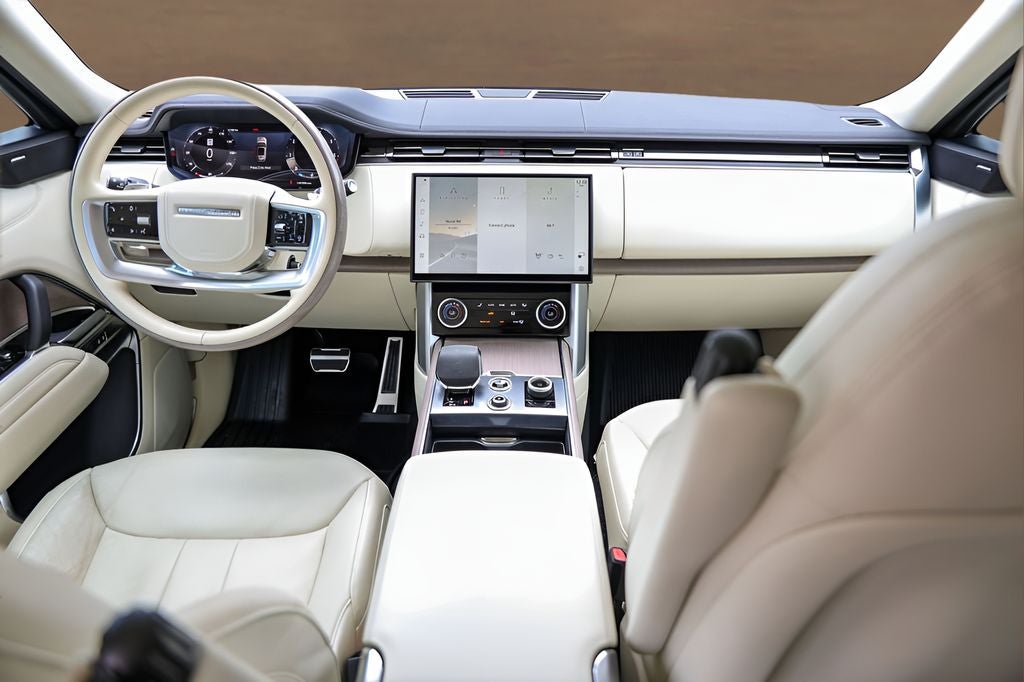 2023 Land Rover Range Rover SE LWB