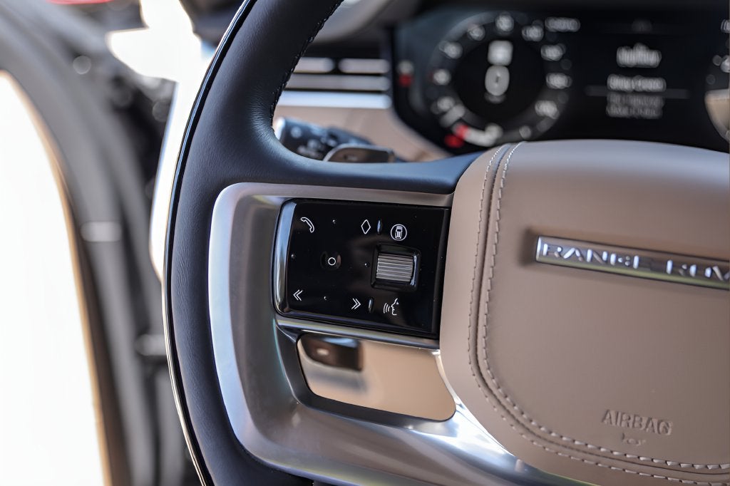 2026 Land Rover Range Rover SE LWB