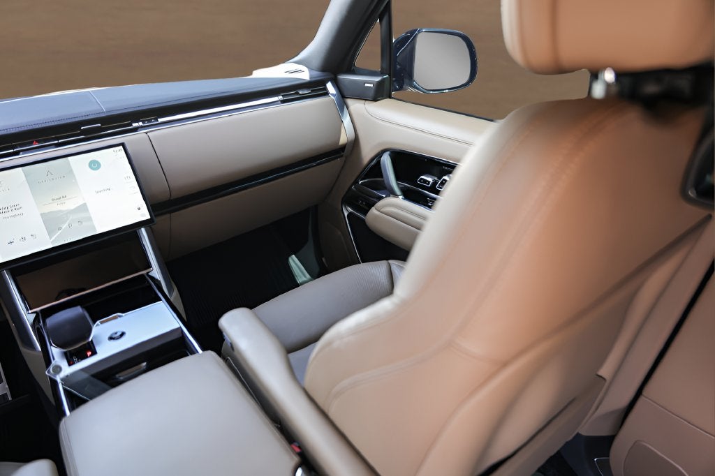 2026 Land Rover Range Rover SE LWB