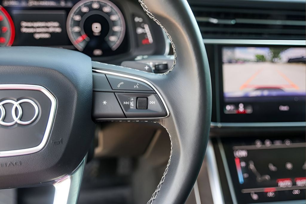 2022 Audi Q8 55 Premium quattro