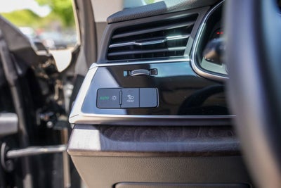 2022 Audi Q8 55 Premium quattro