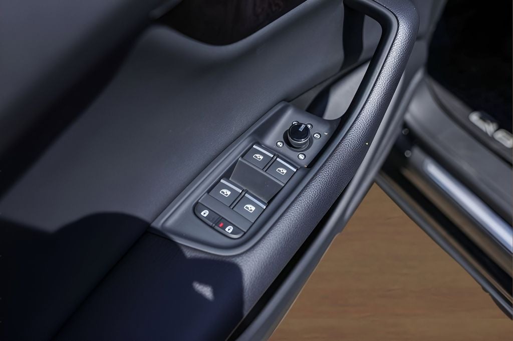 2022 Audi Q8 55 Premium quattro