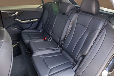 2022 Audi Q8 55 Premium quattro