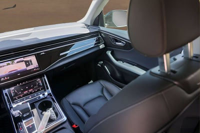 2022 Audi Q8 55 Premium quattro