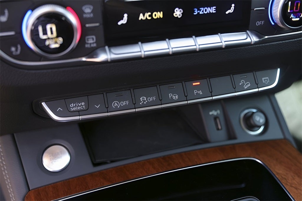 2023 Audi Q5 45 S line Prestige quattro