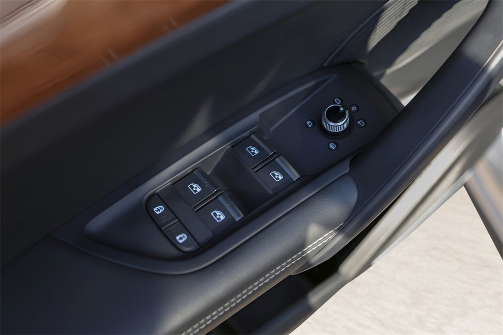 2023 Audi Q5 45 S line Prestige quattro