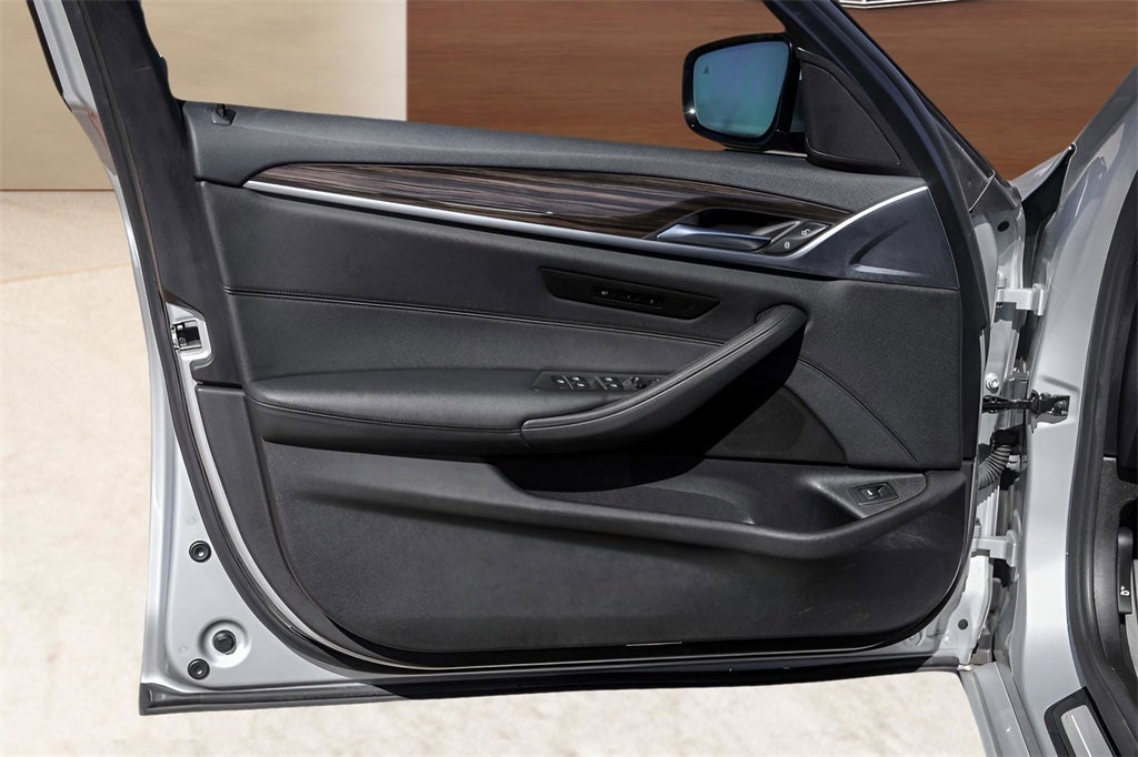 2019 BMW 5 Series 530i