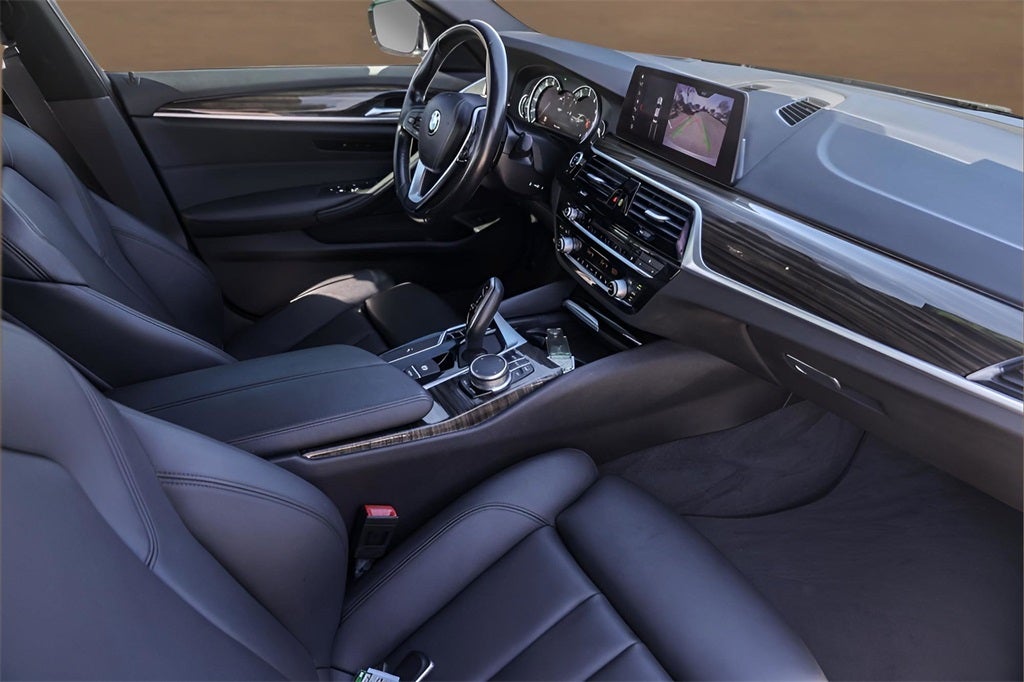 2019 BMW 5 Series 530i