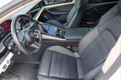 2024 Porsche Panamera Base