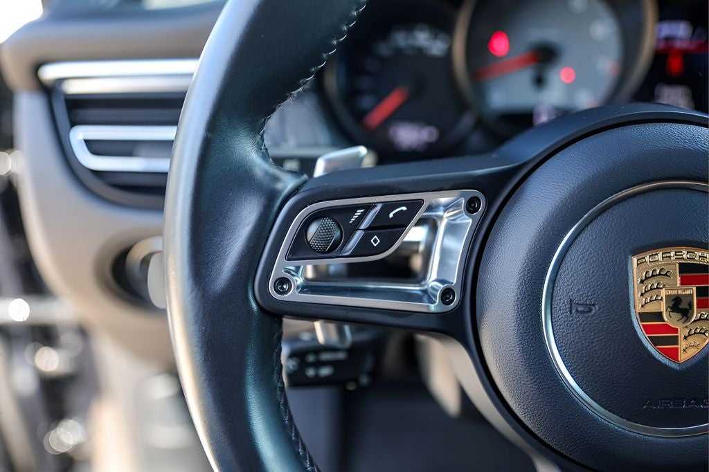 2020 Porsche Macan S