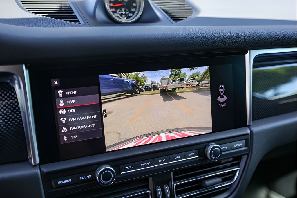 2020 Porsche Macan S