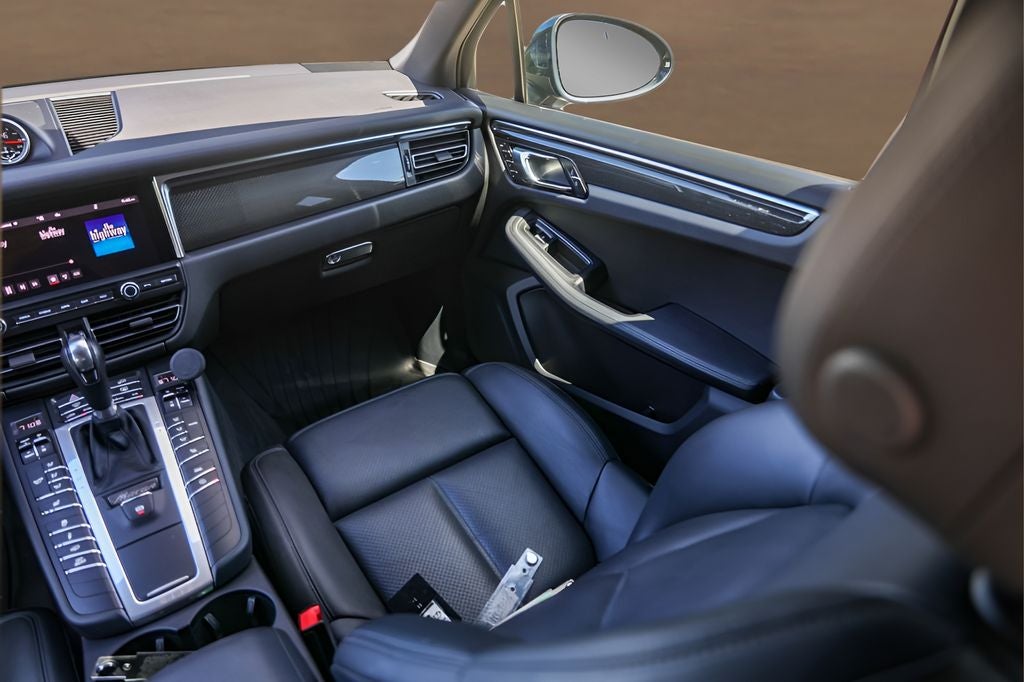 2020 Porsche Macan S