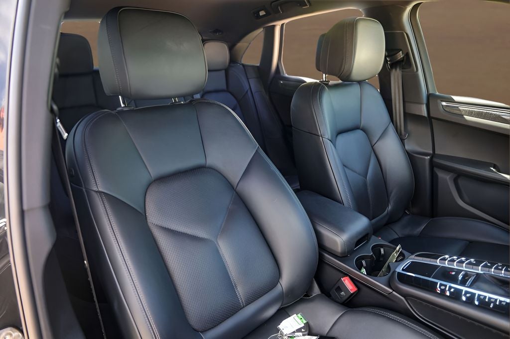 2020 Porsche Macan S