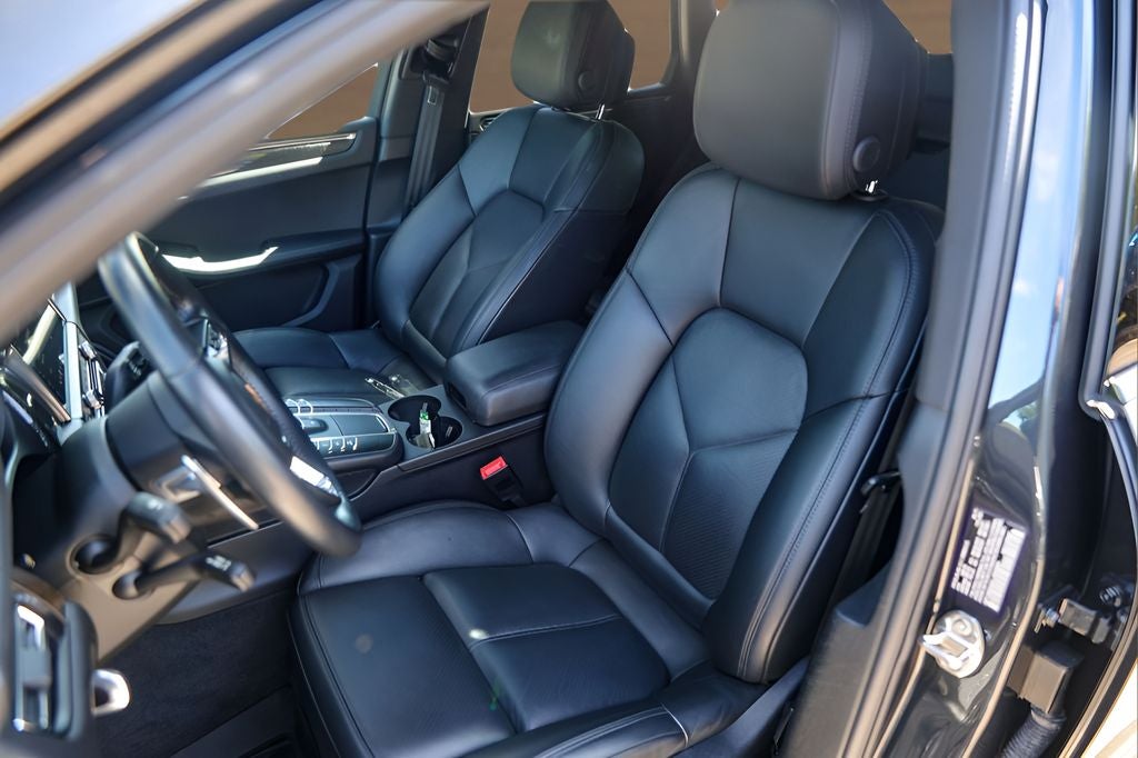 2020 Porsche Macan S