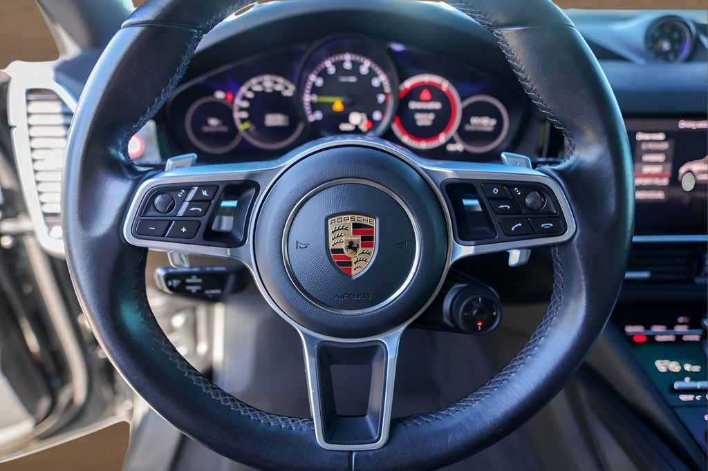 2020 Porsche Cayenne E-Hybrid Base