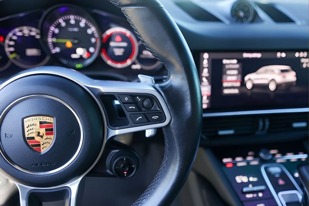 2020 Porsche Cayenne E-Hybrid Base