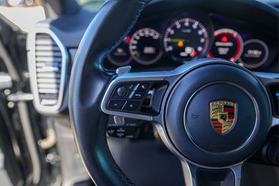 2020 Porsche Cayenne E-Hybrid Base